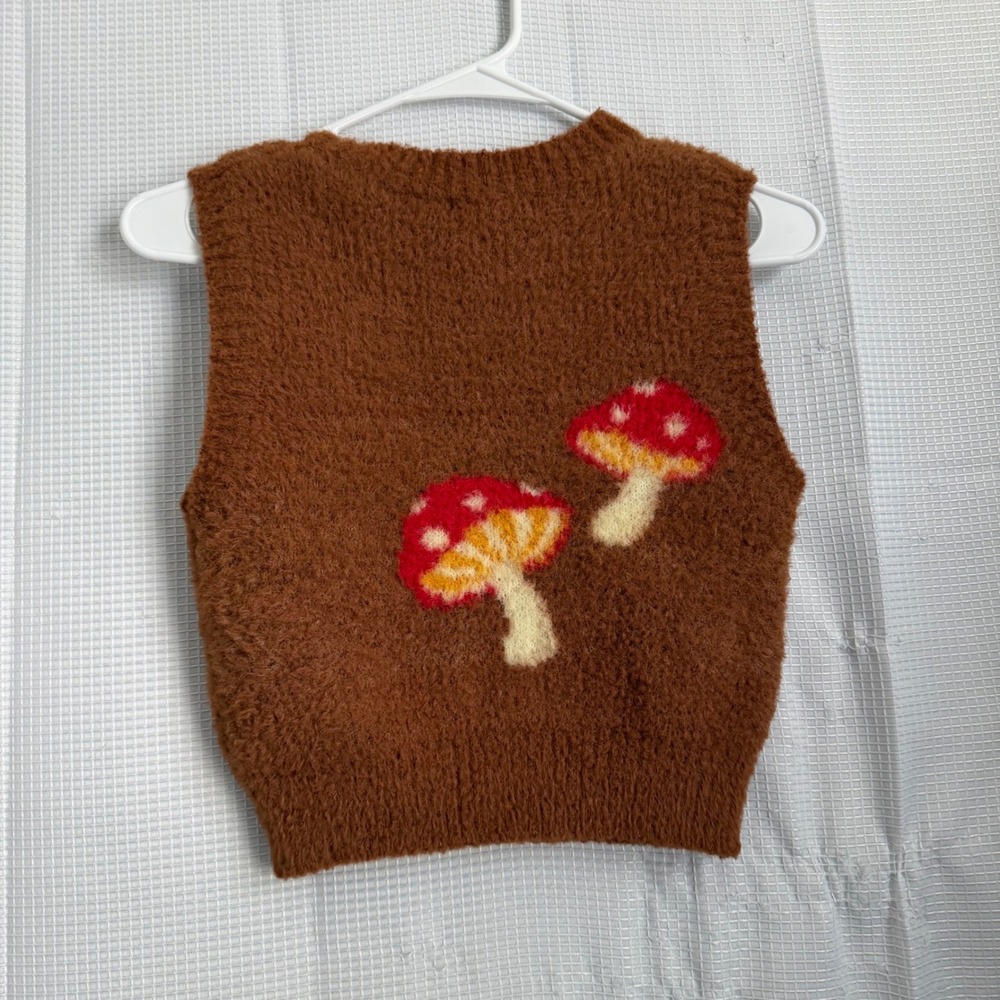 Forever 21 Sweater Vest Fuzzy Knit Mushroom Graphic Cropped Cottagecore S - Picture 2 of 3